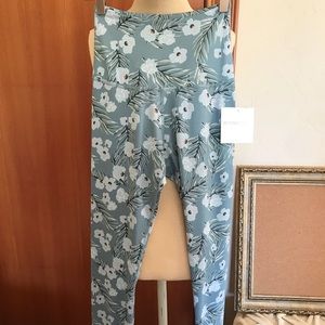 Beyond Yoga High Waisted Midi Legging